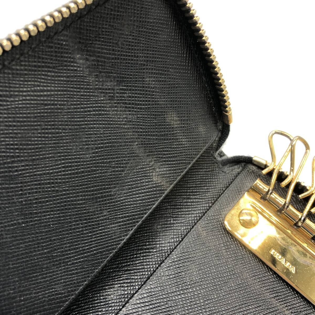 [ хранение товар ]PRADA Prada чехол для ключей safia-no6 полосный раунд застежка-молния черный чёрный / io-4565-sw