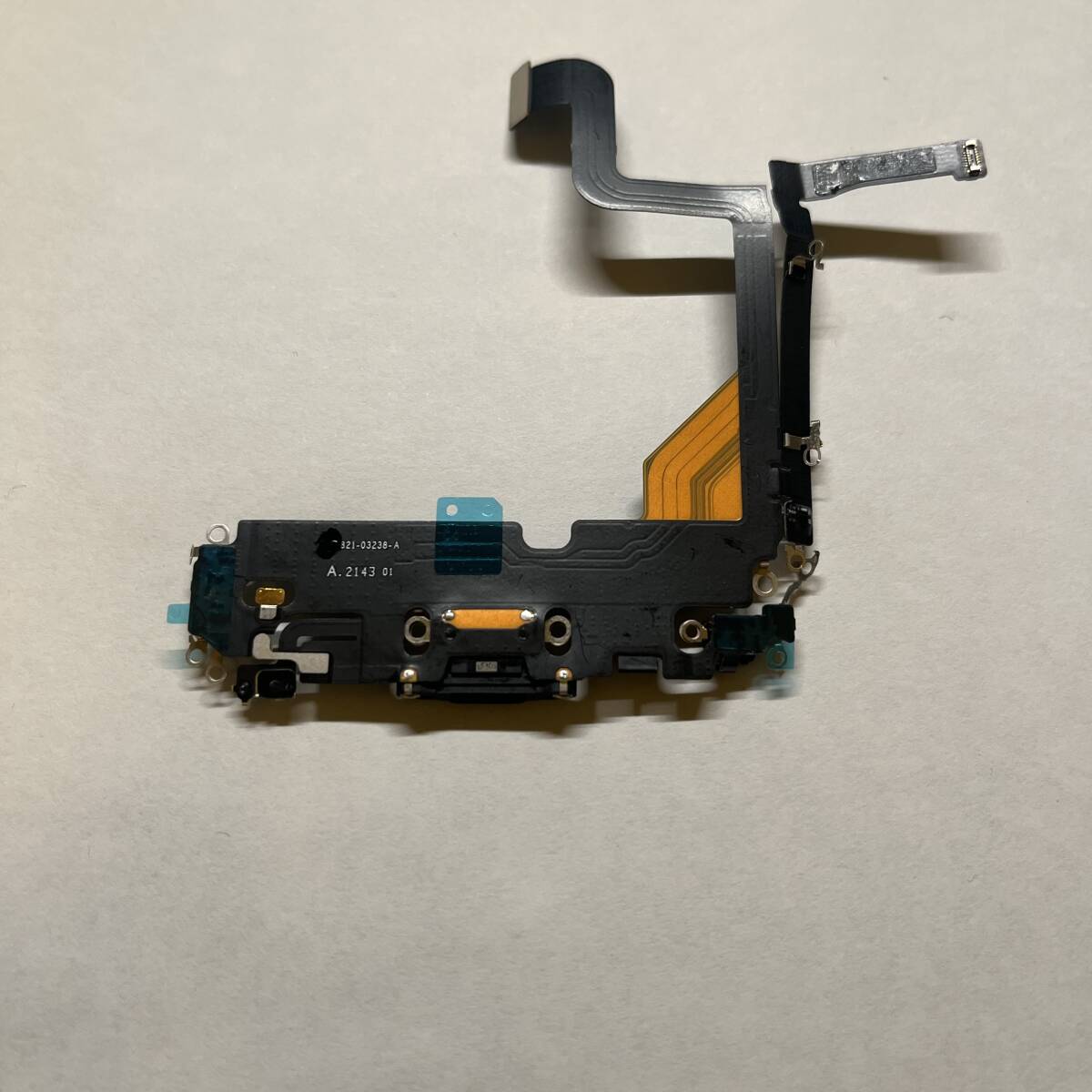 iPhone13Pro iPhone 13Pro ドックコネクタ ライトニング コネクタ 充電 バイブ マイク イヤホン ケーブル 修理 部品_画像2