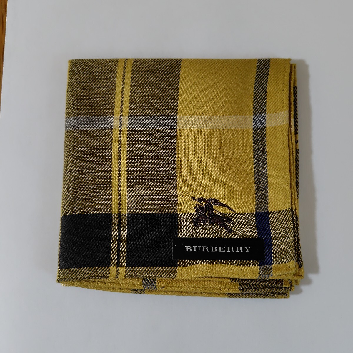 バーバリー BURBERRY チェックハンカチ 綿100 未使用