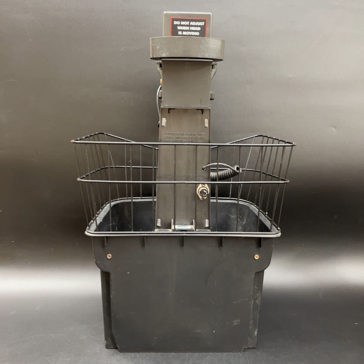 【動(dòng)作品】 NEWGY 卓球マシン ROBO-PONG ロボポン 1040 球出し 練習(xí)マシン 1人練習(xí) 動(dòng)作品 コースコントロール機(jī)能 上下角度調(diào)整 卓球