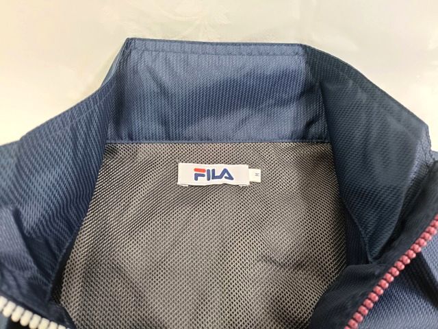 ◆新品未使用 FILA ベスト Mサイズ 紺色 メンズ/上著 半袖 ベルーナ ダイワボウアドバンス