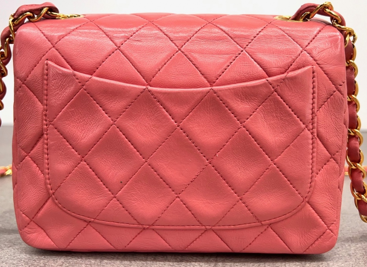 レア！美品！ ピンク！ブティックシール付き！ CHANEL シャネル　ミニ マトラッセ 17ｃｍ ラムスキン　ショルダーバッグ ゴールド