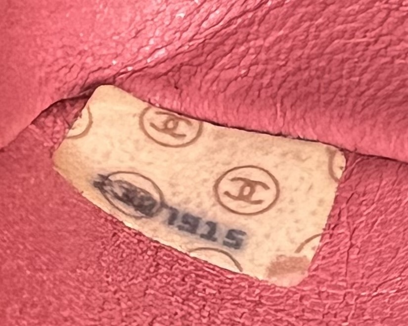 レア！美品！ ピンク！ブティックシール付き！ CHANEL シャネル　ミニ マトラッセ 17ｃｍ ラムスキン　ショルダーバッグ ゴールド