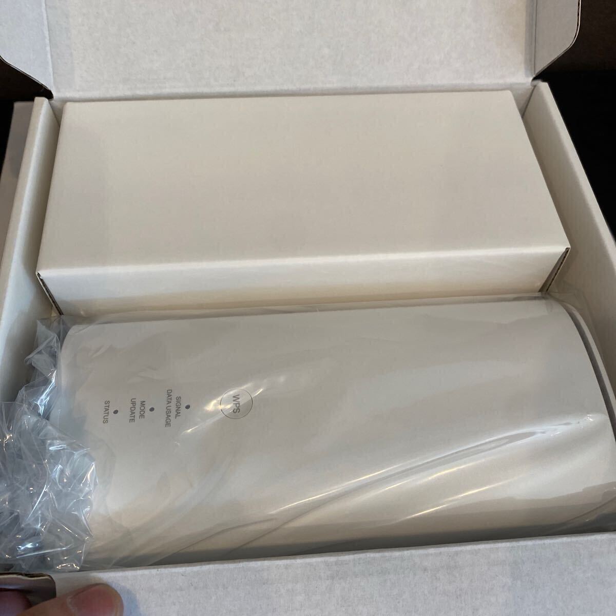  新品未使用　Speed Wi-Fi HOME 5G L13 利用判定○ 未使用 ホームルーター ZTR02SWU 2025年制
