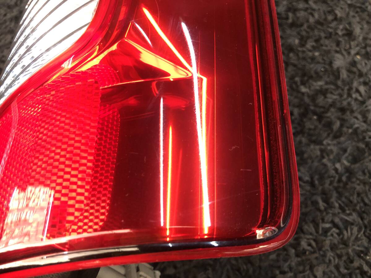 NV350キャラバン テールランプ テールレンズ 左右セット VW2E26 VW6E26 イチコ T008 26555-3XA0B 26550-3XA0B 2016年 913644