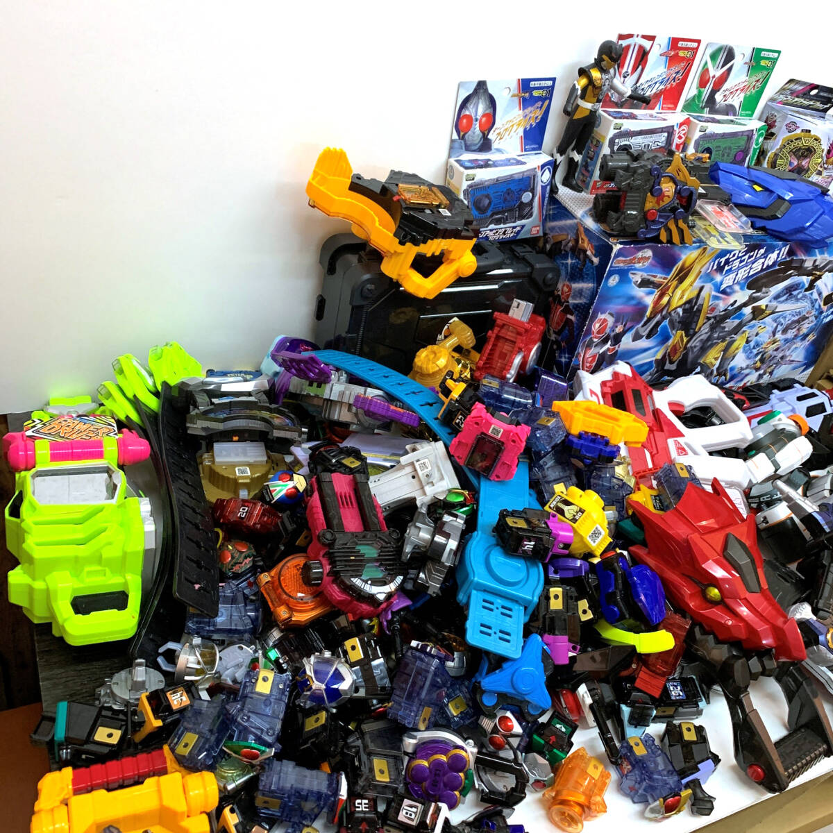tu068　仮面ライダー系　なりきり玩具　大量まとめ　※未検品ジャンク