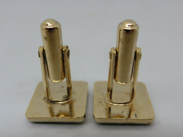 Credit Suisse 5g ゴールド カフスボタン 2組　ネクタイピン Credit Suisse 5g ゴールド カフスボタン 2組 ネクタイピン Credit