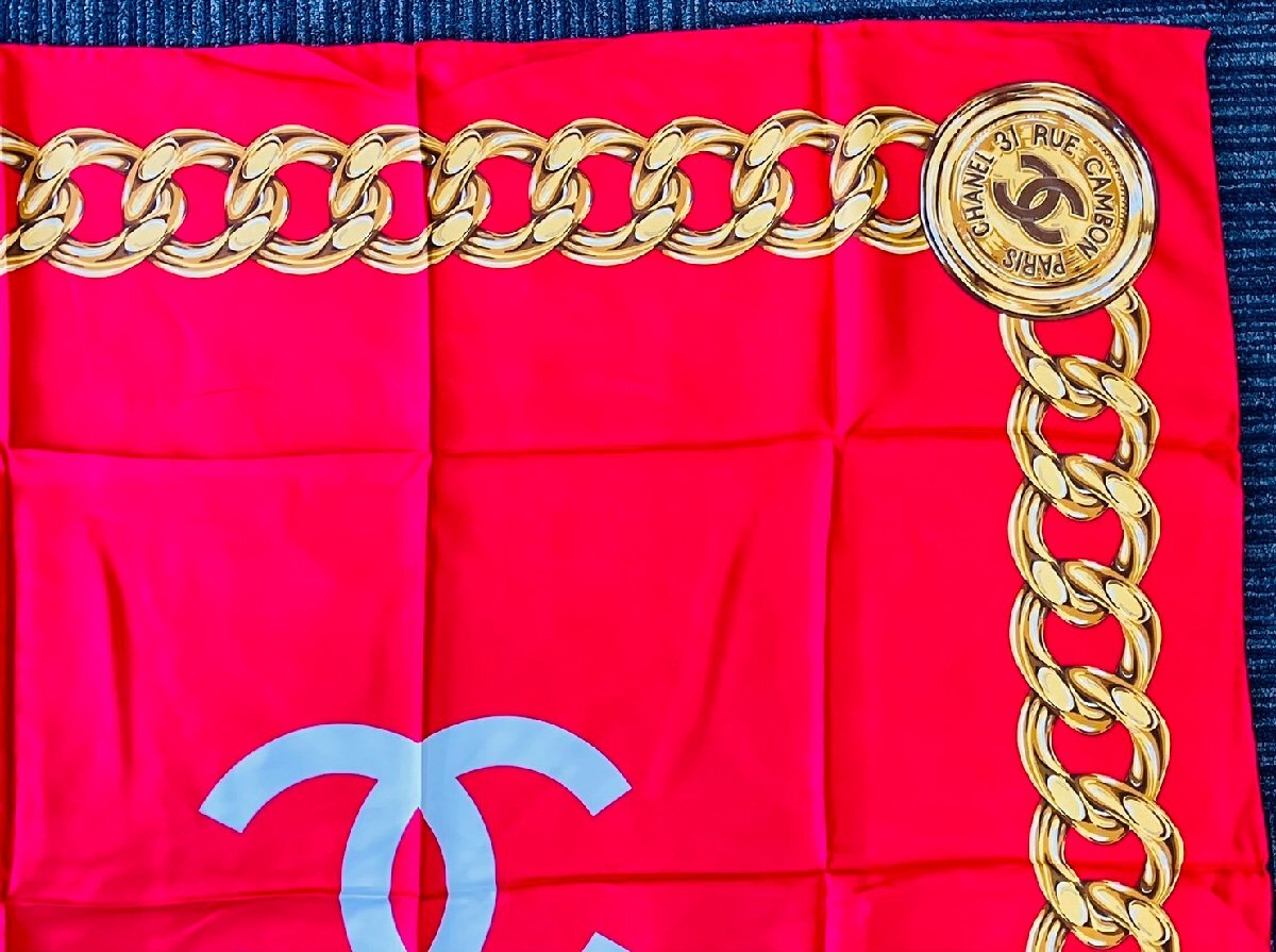 【送料無(wú)料】CHANEL シャネル スカーフ ココマーク 31 RUE CAMBON カンボン チェーン柄 レッド×ゴールド系 シルク タグ有り ケース付き