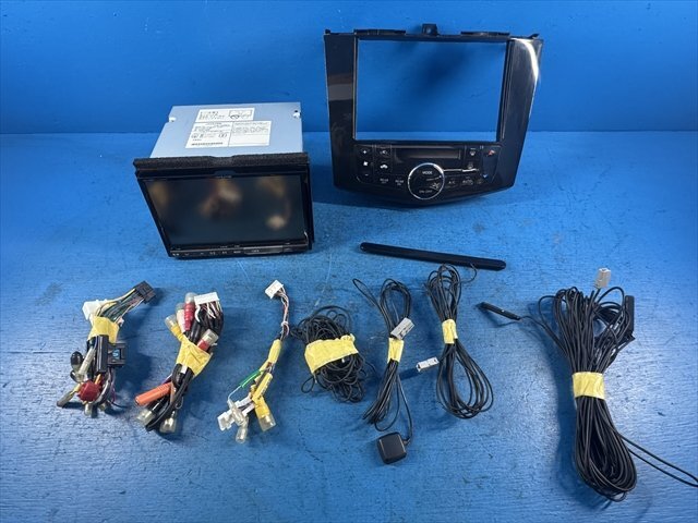 日産 NISSAN SERENA セレナ C26 専用 ALPINE BIG X 8型ナビ VIE-X088V 地図データ 2014年 フルセグ DVD bluetooth パネル付
