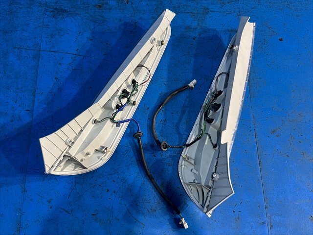 HONDA ホンダ LIFE ライフ JB5/7 社外 TYC LEDテールランプ テールライト 左右セット 【個人名配送不可】_画像10