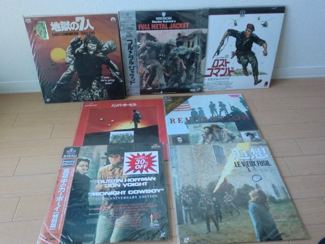 (APA) LD/ лазерный диск / совместно 7 листов / Lost commando / земля .. 7 человек / подлинный ночь средний. машина Boy /../LEVUX FUSIL/ full metal жакет / война / большое количество 