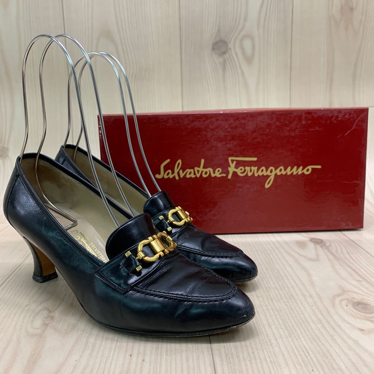 K325 FN-250530-332 Salvatore Ferragamo サルヴァトーレフェラガモ パンプス ガンチーニ ヒール ブラック レディース 約23.5cm 6 箱付