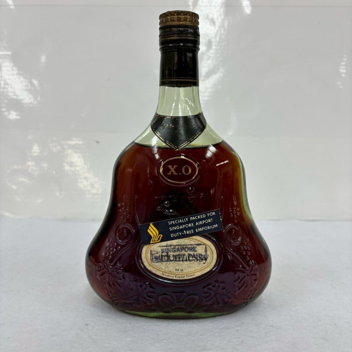 N421-K44-7829 Hennessy XO ヘネシー X.O グリーンボトル 金キャップ COGNAC コニャック ブランデー 700ml 古酒 未開栓 OA