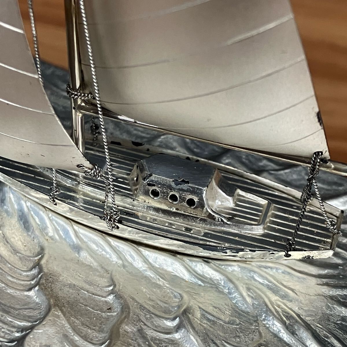 ブ*ー様 SILVER☆帆船☆ヨット☆置物☆ガラスケース付き