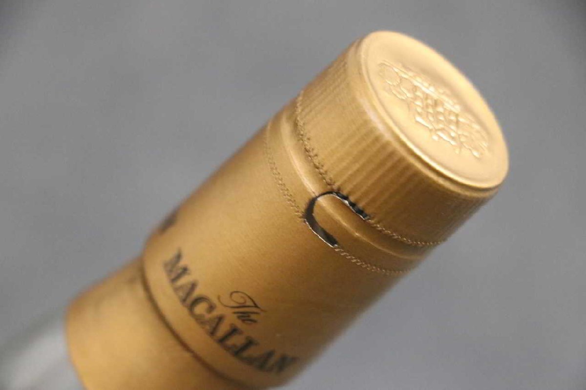 1円～【古酒 未開(kāi)栓】スコッチウイスキー The MACALLAN マッカラン 18年 1988蒸留 シェリーカスク 700ml 箱付　　 　　