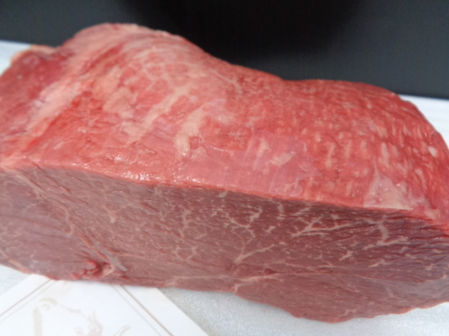 三重A５牝　超特ラン肉（ブロック）?。?，１９ｋｇ　