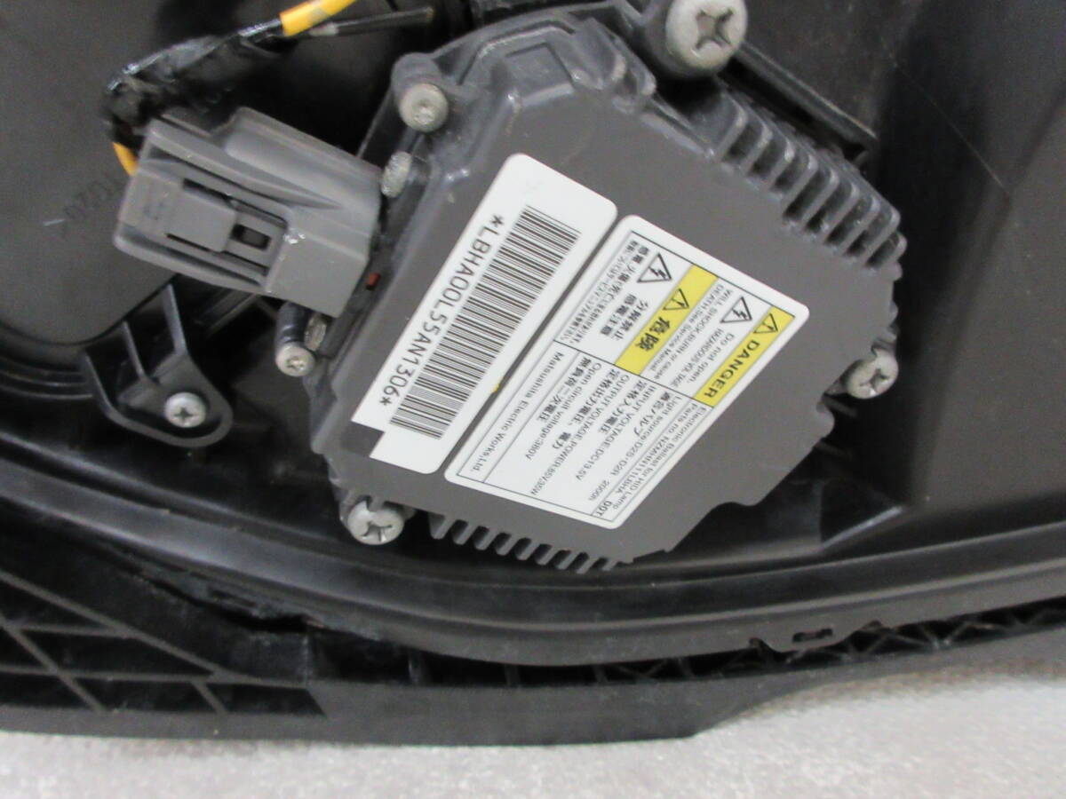 ホンダ　レジェンド　KBI　ヘッドライト（左）　HID　バラスト　バーナー付　P４２４６