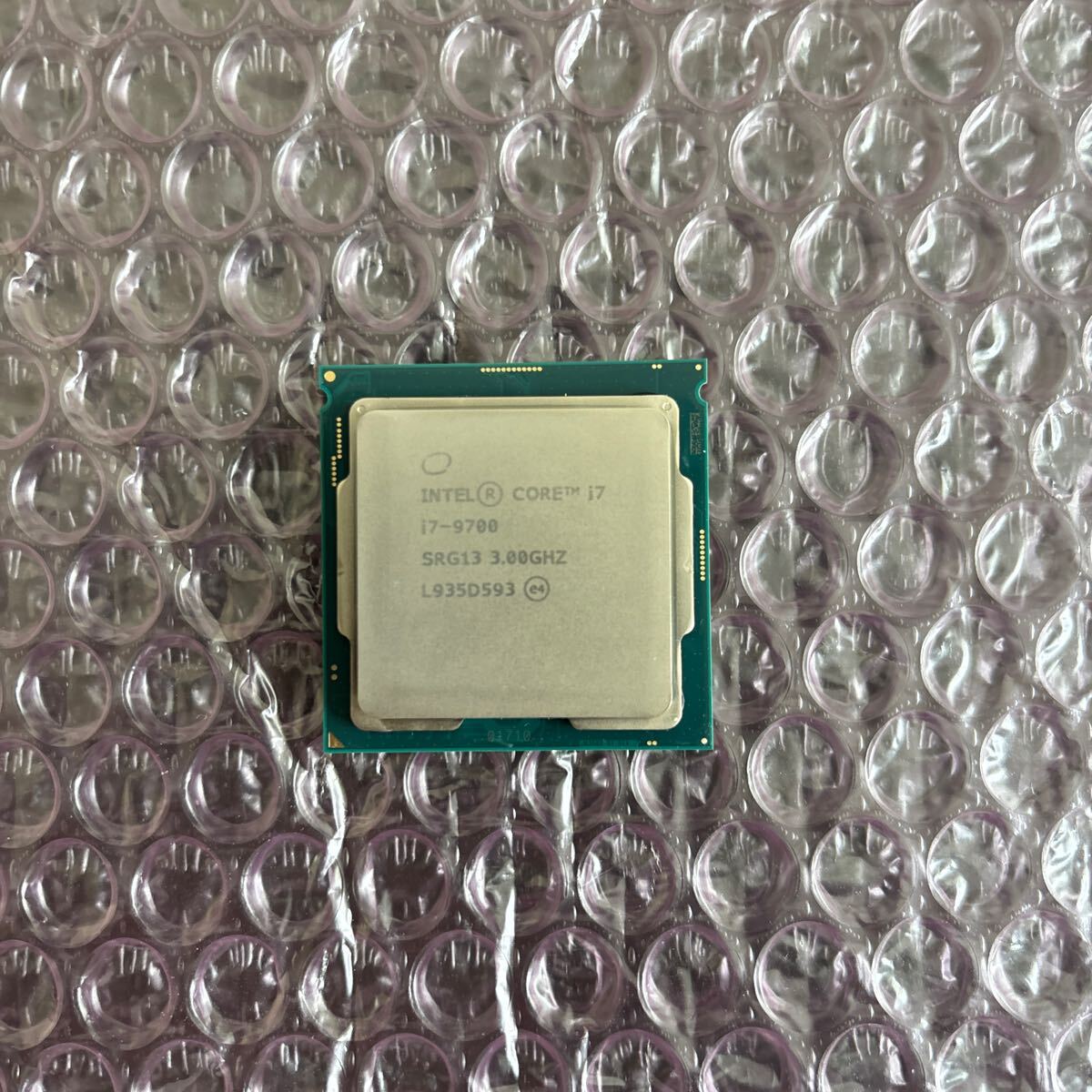 intel Core i7-9700 3.00GHz @BIOS起動確認済