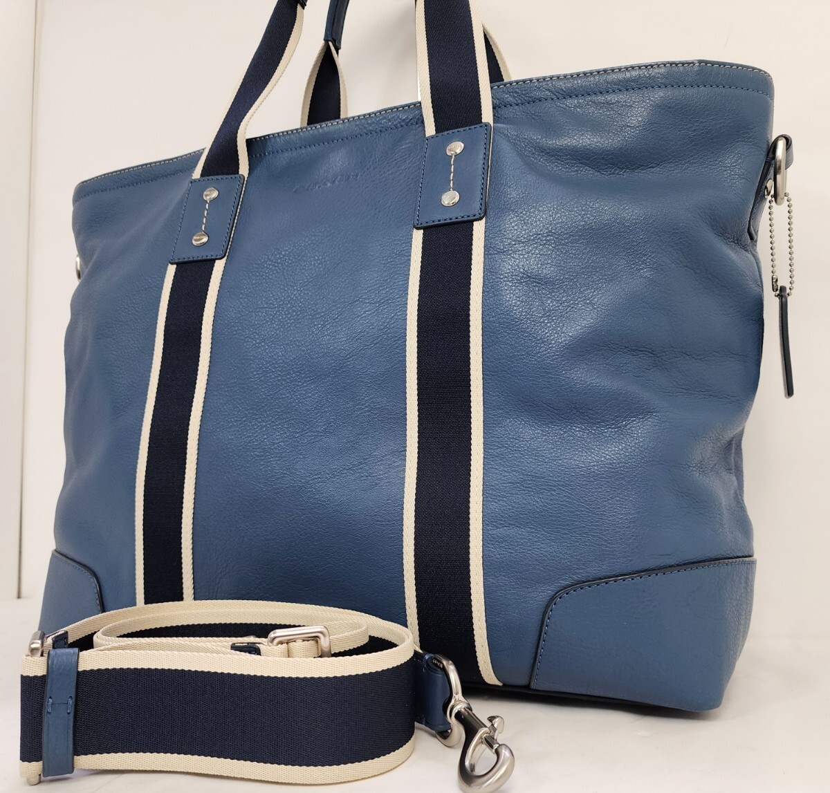 美品 A4可 COACH 2way ビジネスバッグ 斜め掛け ファスナー 紺 1円~【稀少カラー/美品/大容量】コーチ COACH 2way ビジネス