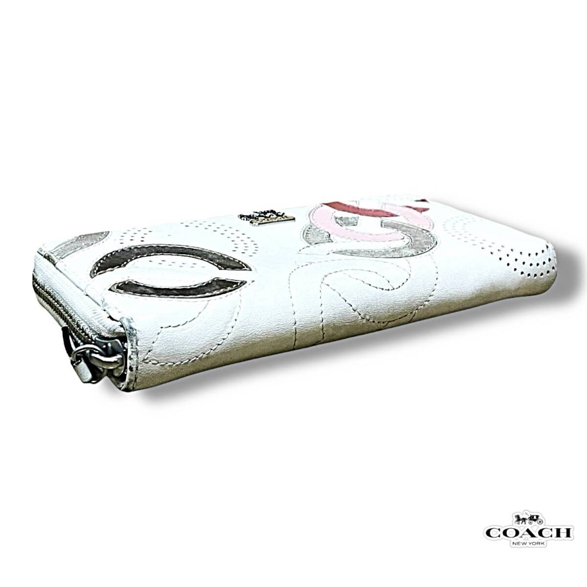 中古品 COACH シグネチャー ラウンドファスナー 長財布 財布 ホワイト レディース ブランド コーチ ★99