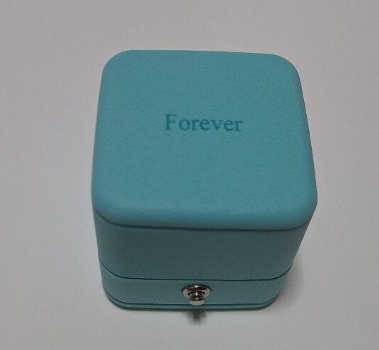 ティファニー 空箱 指輪　FOREVER