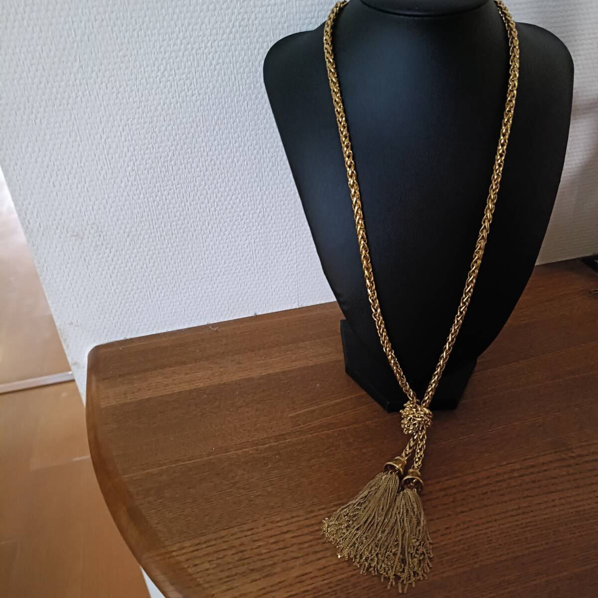 GIVENCHY　ネックレス　ゴールド　タッセル　フリンジ　レア　綺麗な狀態(tài)　付屬品なし　ブランド　アクセサリー　1円