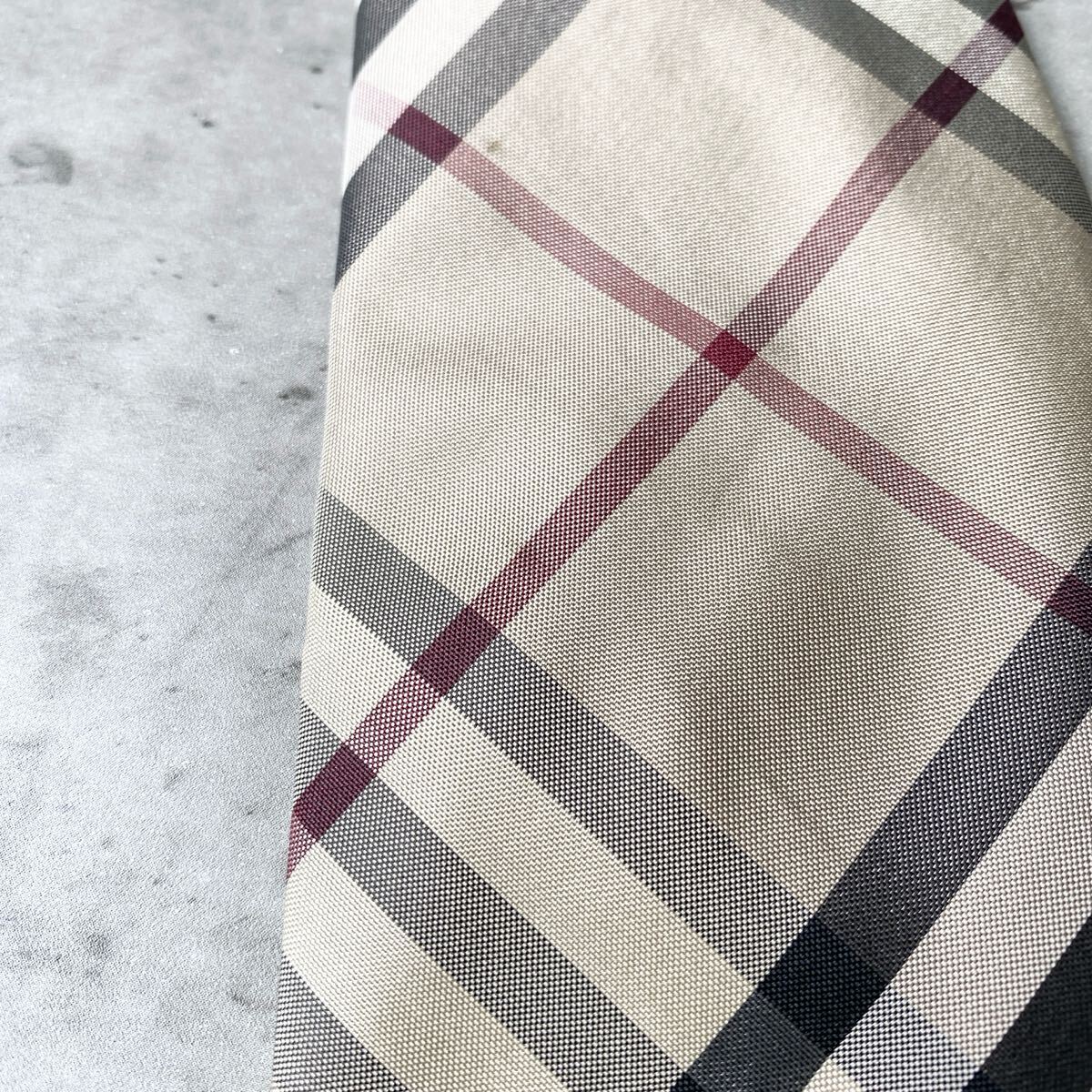美品 BURBERRY LONDON バーバリーロンドン ネクタイ ノバチェック ベージュ チェック イタリア製 シルク素材 パーティー 結婚式 披露宴