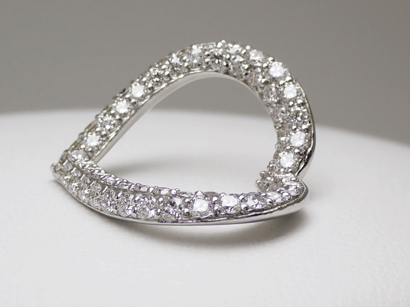 Mari Dana エメダーナ 辺見マリ K18WG ホワイトゴールド D0.80ct 最上級パヴェダイヤ　ハート 2.8g 新品同様 美品 送料無料??！