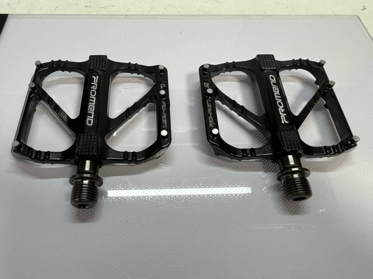 自転車ペダル 軽量 滑り止め フラットペダル アルミ合金 ロードバイク/クロスバイク/mtb