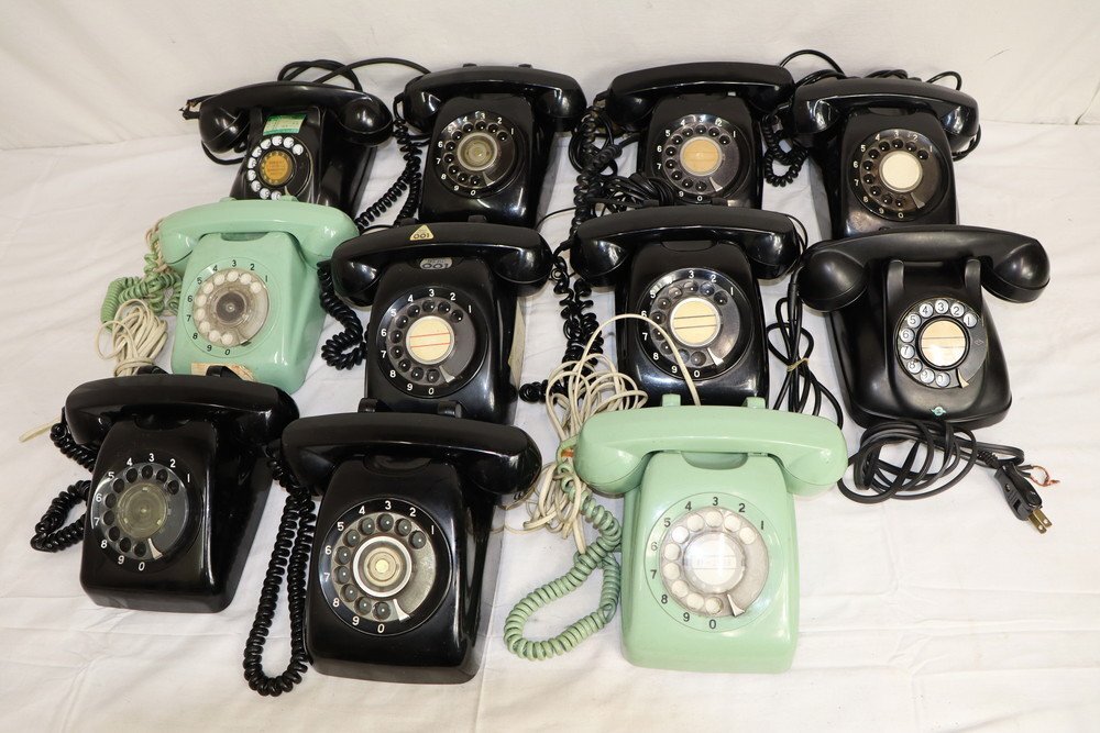 昭和レトロ黒電話 Yahoo!オークション - 【14P663】1円スタート 黒電話 緑色 11点