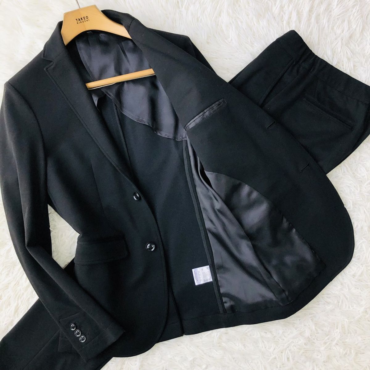 ベネトン【BENETTON】スーツ セットアップ テーラードジャケット ブラック L/M 背抜き ストレッチ センターベント 本切羽 上下 197