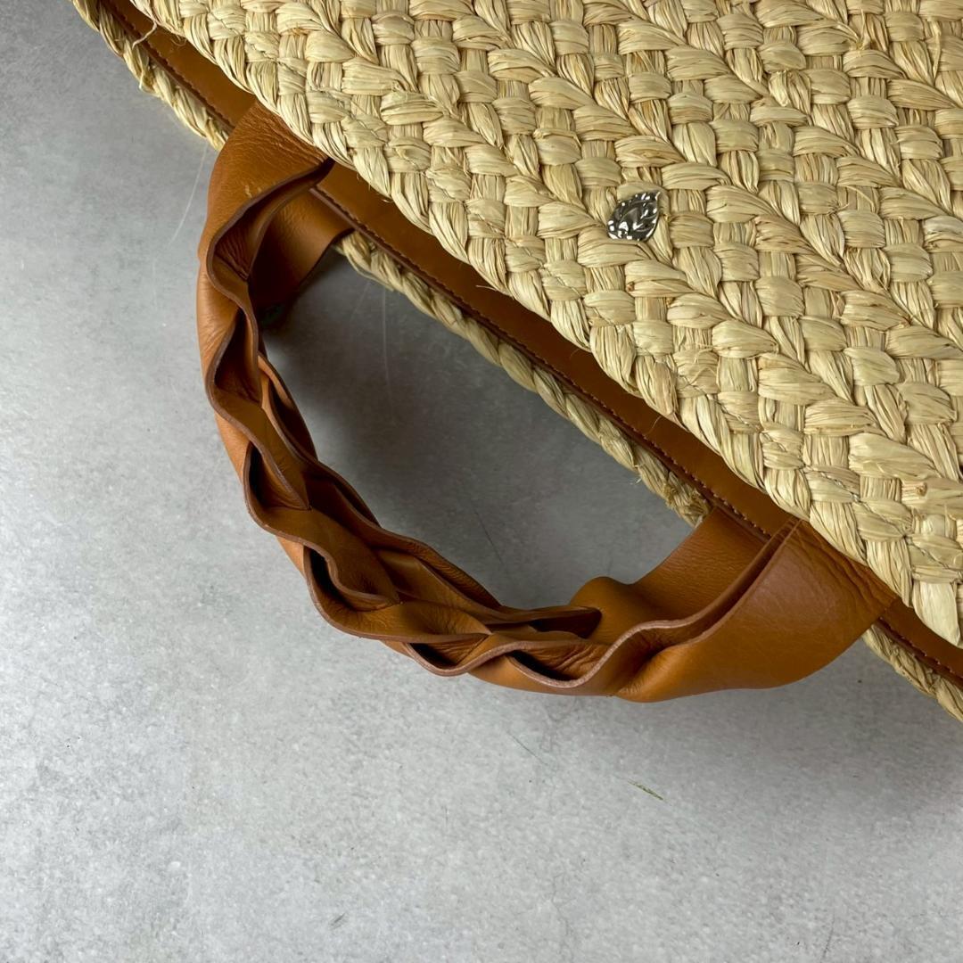 【極美品】HELEN KAMINSKI ヘレンカミンスキー ラフィア かごバッグ トート Marhianna S ハンドバッグ カジュアル 大容量 籠 ベージュ