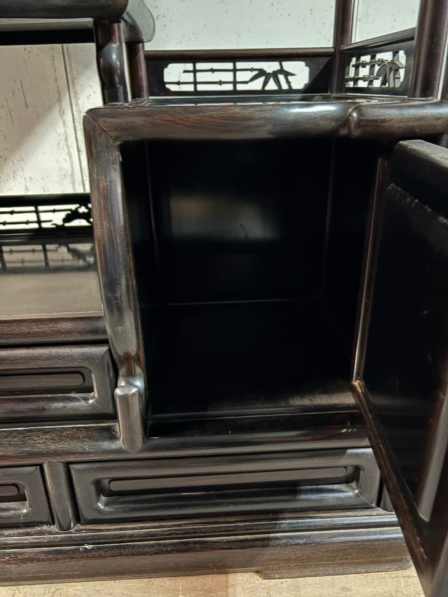 【希少高級材 黒檀】茶簞笥 無垢 茶棚 飾り棚 違い棚 木彫裝飾 彫刻 透かし彫 昭和レトロ アンティーク 茶タンス コクタン 黒炭