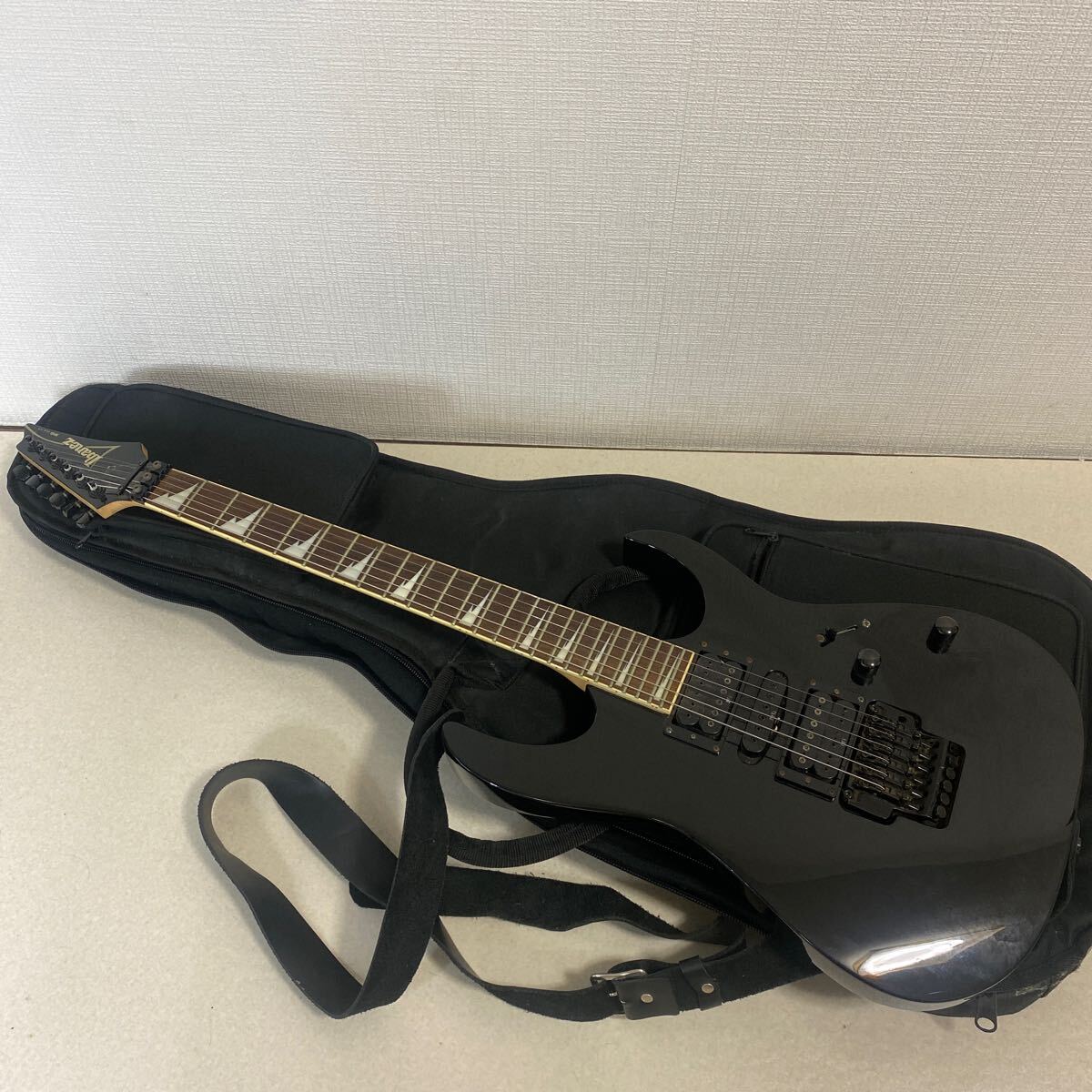 Ibanez エレキギター　音出し確認済　ソフトケース付 Ibanez エレキギター 音出し確認済 ソフトケース付