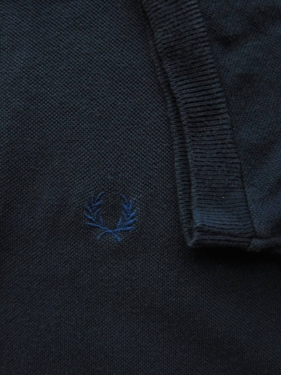 FRED PERRY フレッドペリー　イングランド制　コットン鹿の子素材　ポロシャツ　サイズ 38 / 97" ネイビー