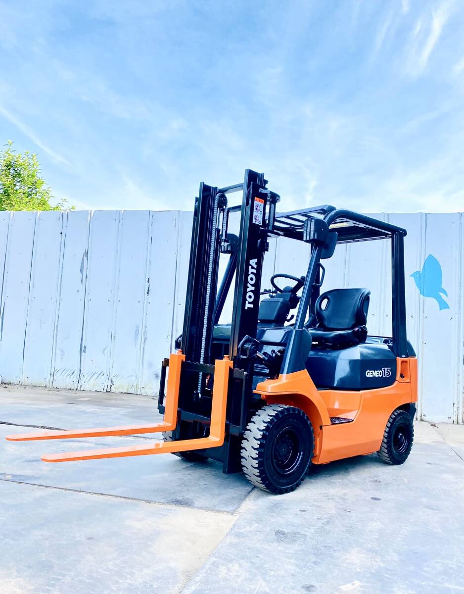  вильчатый подъемник Toyota *7FG15* 1.5t Class * бензиновая машина * manual * 4шт.@ без воздушная шина *3 метров Must * Ibaraki префектура *