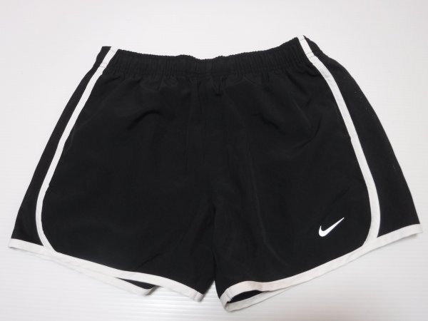 NIKEナイキRUNNING★DRI-FIT★サイドメッシュ★白パイピング★黒ショートパンツ★M