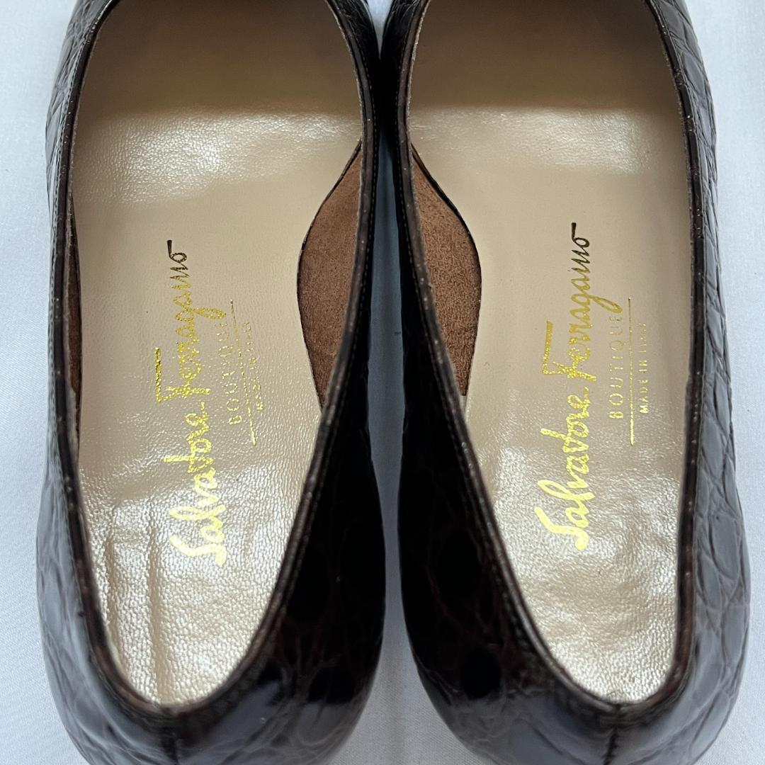 ■1円? ＜美品!!＞■Salvatore Ferragamo サルヴァトーレフェラガモ ヴァラ パンプス フォーマル ダークブラウン 5.5(23cm) 管:K-2506100
