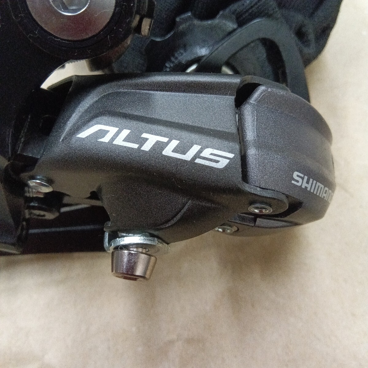 新品　SHIMANO　シマノ RD-M370　SGS　ブラック　リアディレーラー