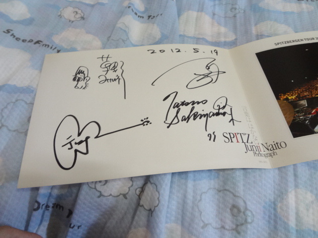 スピッツ　ライブ　　直筆サイン入りフォトカード　　サイン_画像3