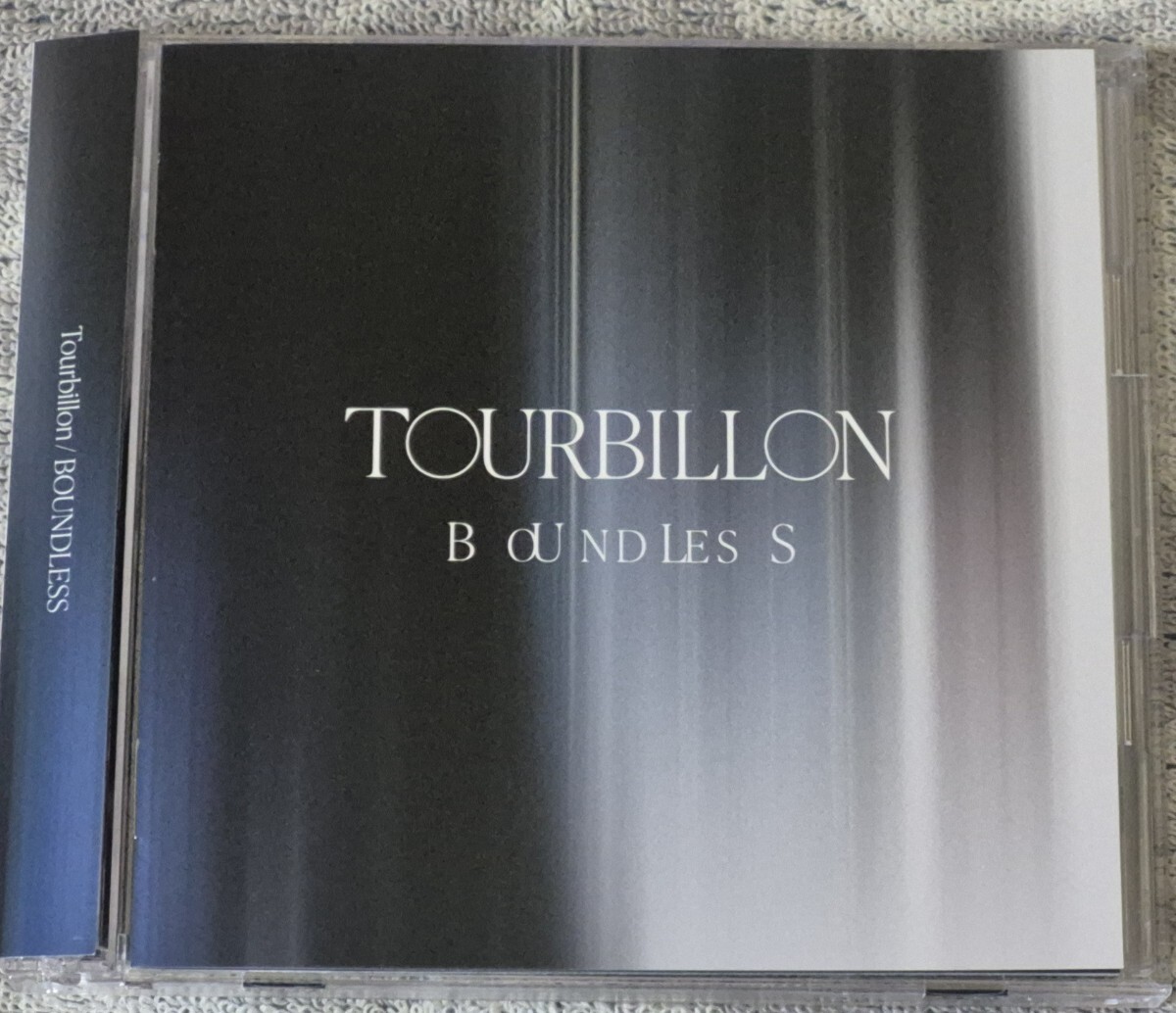 ✨新品&未開封✨ Tourbillon BOUNDLESS アルバム 非売品 Tourbillon BOUNDLESS(CD +Blu-ray ) ポストカード付 最新