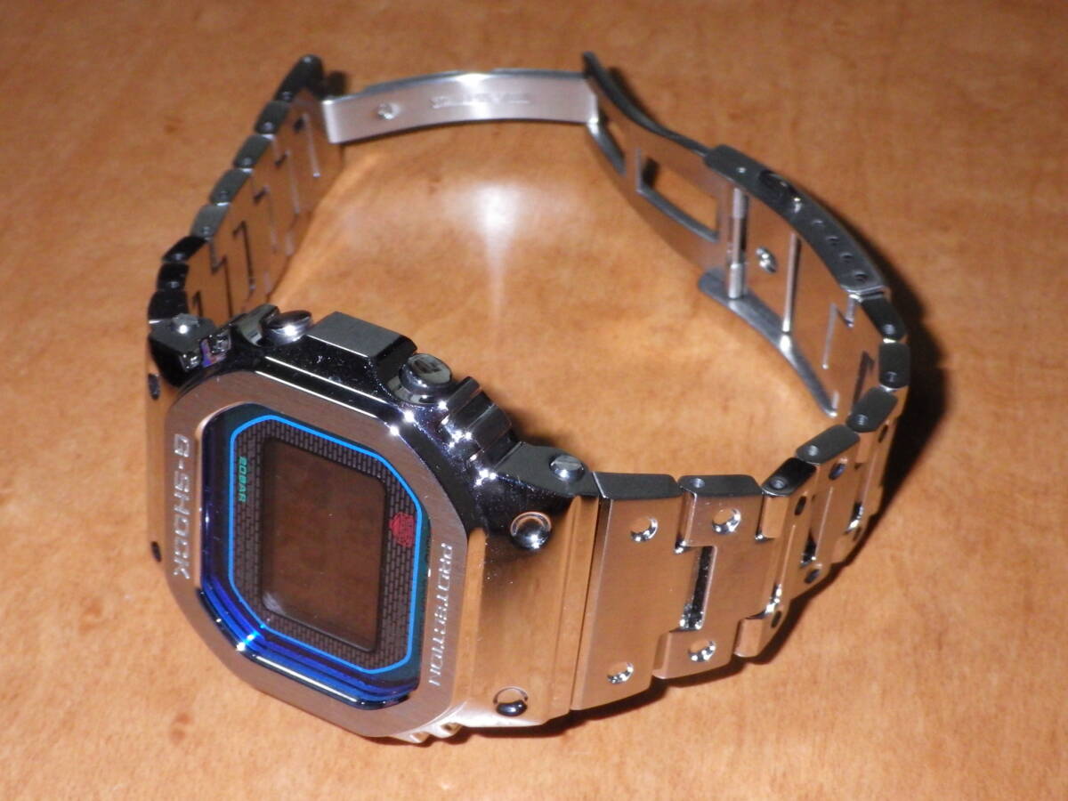【新品同様】CASIO カシオ G-SHOCK Bluetooth搭載 フルメタル 電波ソーラー GMW-B5000PC-1JF