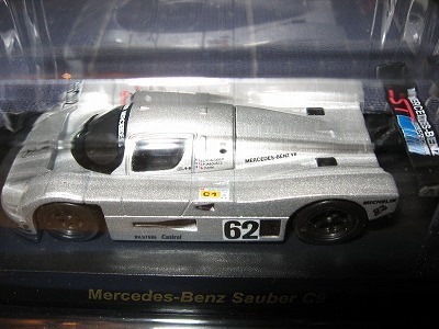 京商　1/64 メルセデスベンツ ミニカーコレクション ザウバー Ｃ９ no.62 サンクス?サークルＫ