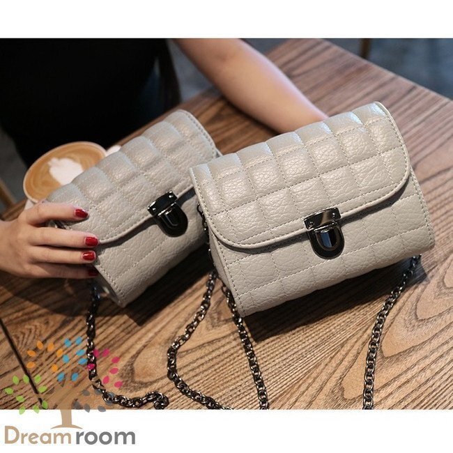 classic キルティングレザー チェーンBAG 【D型 グレー M】クラッチバッグ 革 ハンドバッグ 海外セレブ K-067-2