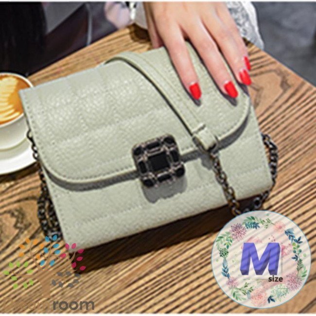 classic キルティングレザー チェーンBAG 【B型 グレー M】クラッチバッグ 革 ハンドバッグ 海外セレブ K-066-4