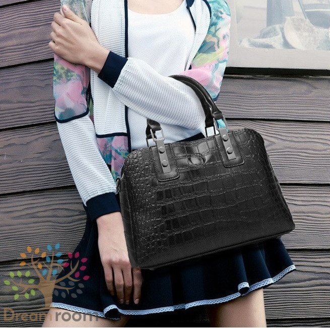classic クロコ 型押し レザーボストン BAG 【ブラック】ハンドバッグ ショルダーバッグ 海外セレブ K-063-3