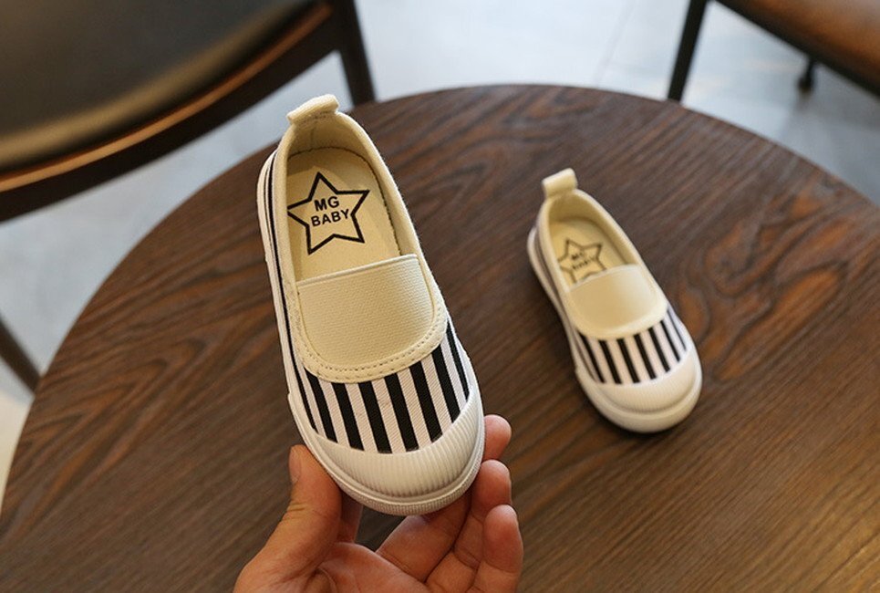 kids 上履きデザイン シンプルシューズ 【ストライプ 15cm】靴 子供 ベビー 室內(nèi) 屋外 兼用 體育館シューズ 運(yùn)動靴