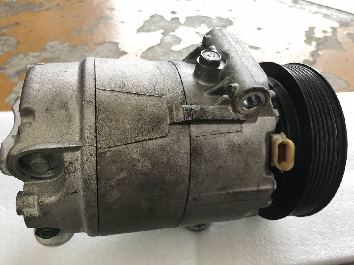 値下げ！　マセラティ　クアトロポルテ　エアコンコンプレッサー 中古ジャンク品　コア用_画像4