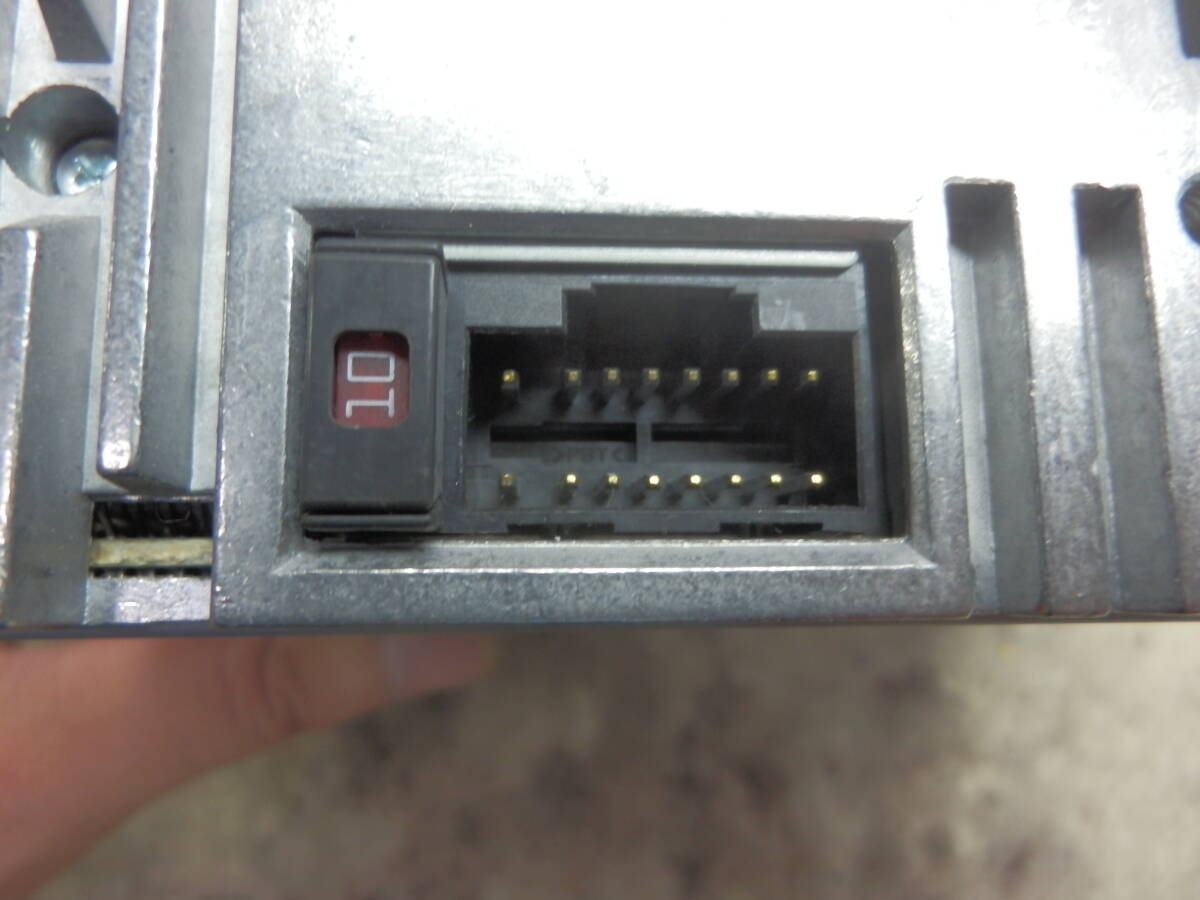 アルパイン制　カーオーディオ　CDE-121J　ハーネス付き　動作確認(rèn)済み
