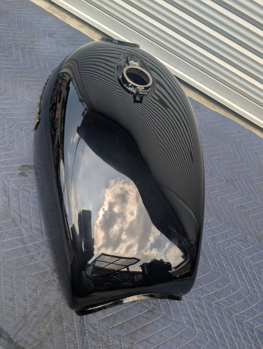 KZ1000 топливный бак б/у 